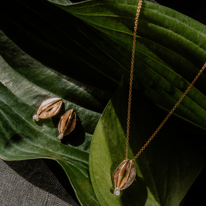 Gold Yucca Necklace with Diamonds
